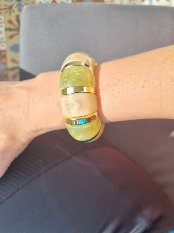 Lastikli yeşil bileklik